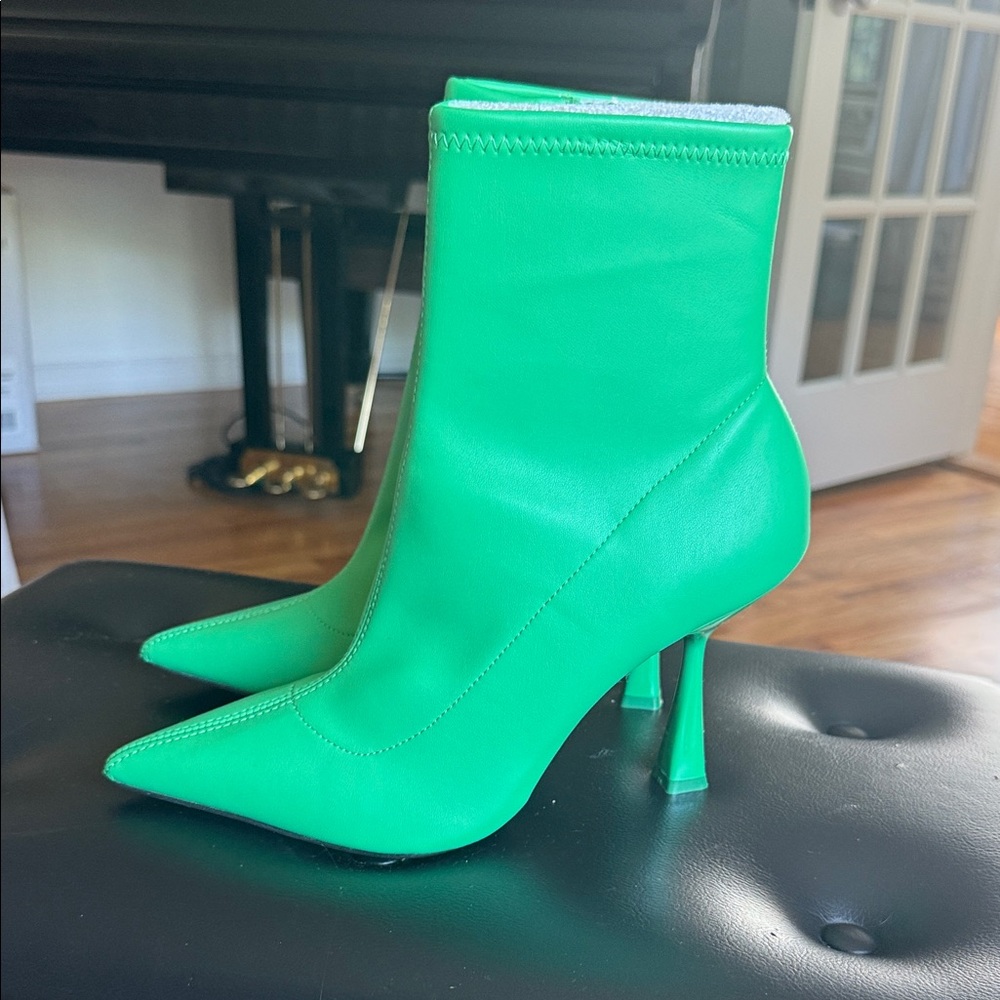 Lime Ankle Boots Very Soft Leather Angular Heel